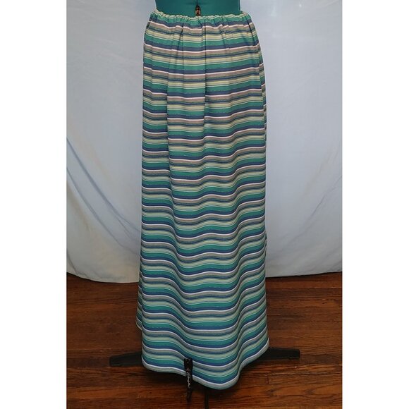 Long Side Slit Skirt - Picture 2 of 4